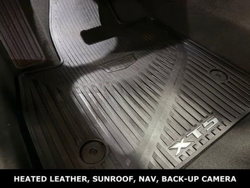 Used 2018 Cadillac XT5 Luxury w/ Driver Awareness Package FWD image 17