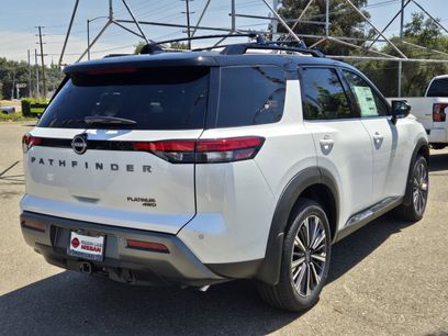 New 2026 Nissan Pathfinder Platinum w/ Cargo Package