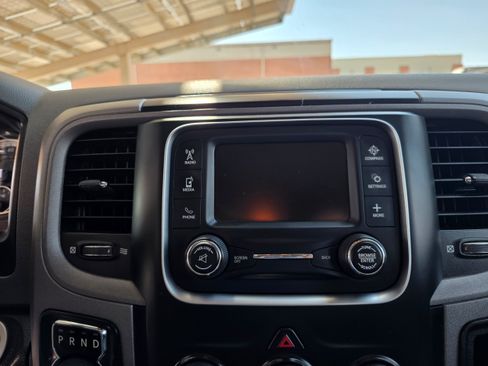 Used 2018 RAM 1500 Express RWD image 19