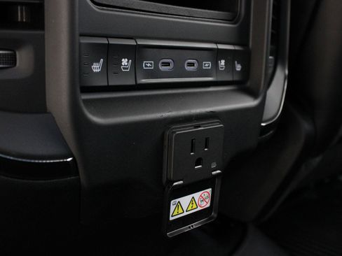 New 2026 RAM 1500 RHO w/ RHO Level 1 Equipment Group AWD/4WD image 38