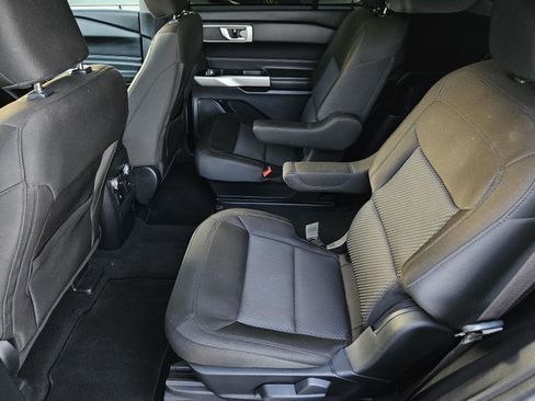 Used 2022 Ford Explorer XLT w/ Class IV Trailer Tow Package image 27