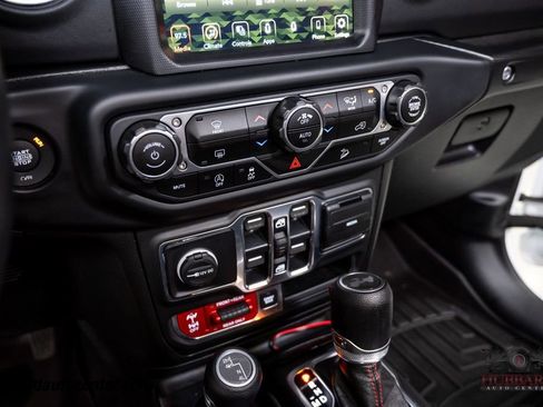 Used 2020 Jeep Wrangler Unlimited Rubicon w/ Quick Order Package 28Y Recon AWD/4WD image 21
