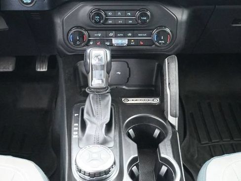 Used 2022 Ford Bronco Outer Banks w/ Sasquatch Package AWD/4WD image 21