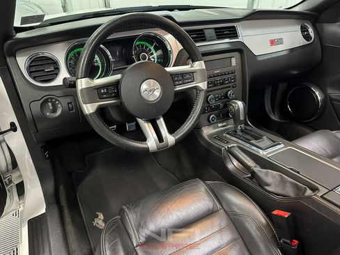 Used 2013 Ford Mustang GT Premium w/ Security Pkg image 31