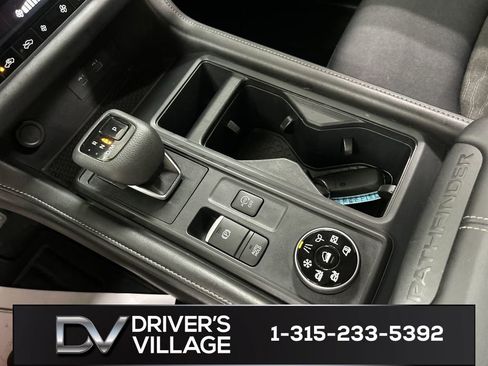 Used 2023 Nissan Pathfinder S AWD/4WD image 17
