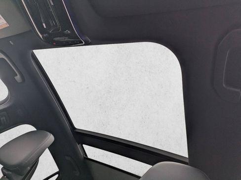 New 2026 Mercedes-Benz GLC 300 4MATIC image 16