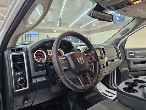 Used 2016 RAM 2500 SLT AWD/4WD image 18