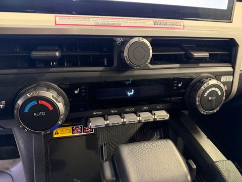 Used 2024 Toyota Tacoma TRD Off-Road w/ TRD Off Road Upgrade Package image 22