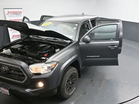 Used 2019 Toyota Tacoma SR5 image 38