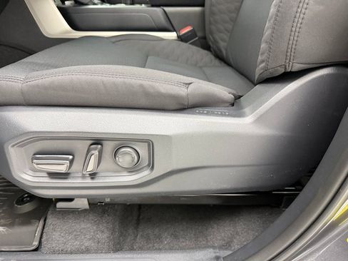 New 2026 Toyota Tundra SR5 w/ SR5 Convenience Package image 29