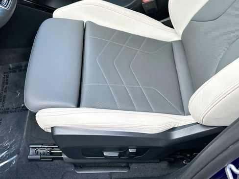 Certified 2025 BMW X2 M35i w/ Premium Package image 19