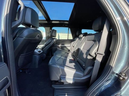 New 2025 Lincoln Navigator Reserve w/ Jet Appearance Package image 19