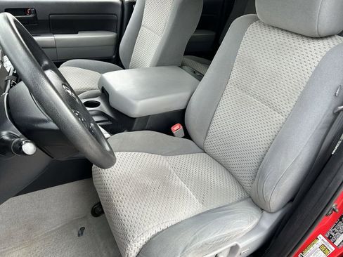 Used 2010 Toyota Tundra 4x4 Double Cab image 18