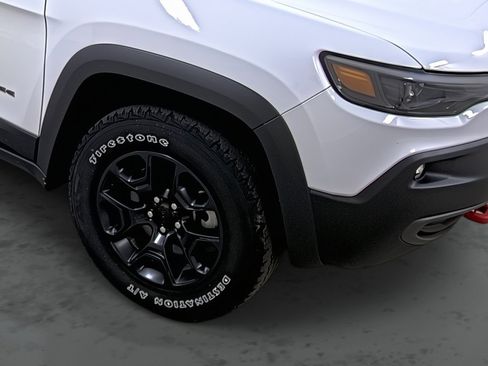 Used 2022 Jeep Cherokee Trailhawk w/ Sun, Sound & Nav Group AWD/4WD image 14