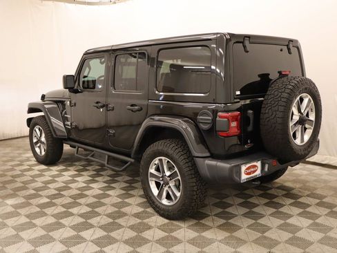 Used 2020 Jeep Wrangler Unlimited Sahara AWD/4WD image 3