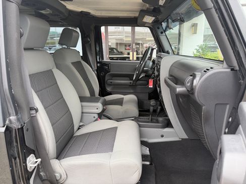 Used 2010 Jeep Wrangler Sahara AWD/4WD image 22