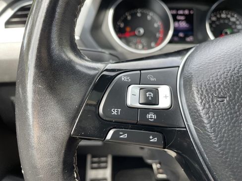 Used 2021 Volkswagen Tiguan SE R-Line FWD image 21