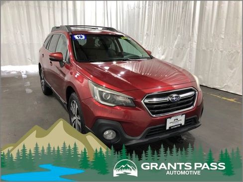 Used 2019 Subaru Outback 2.5i Limited AWD/4WD image 1