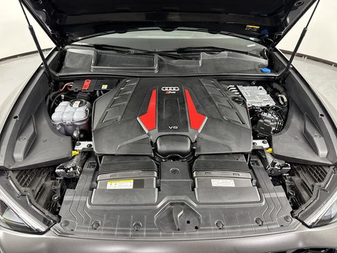 Used 2025 Audi RS Q8 performance w/ Matte Carbon Package AWD/4WD image 27