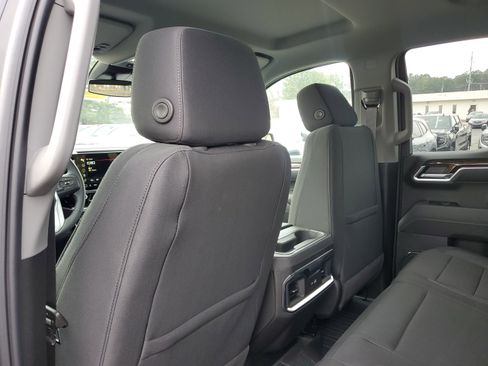 New 2025 GMC Sierra 1500 Elevation image 12