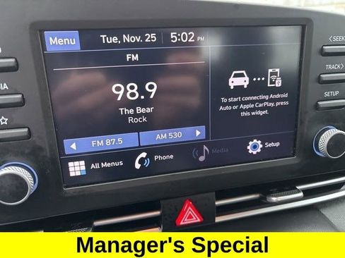 Used 2023 Hyundai Elantra SE image 20