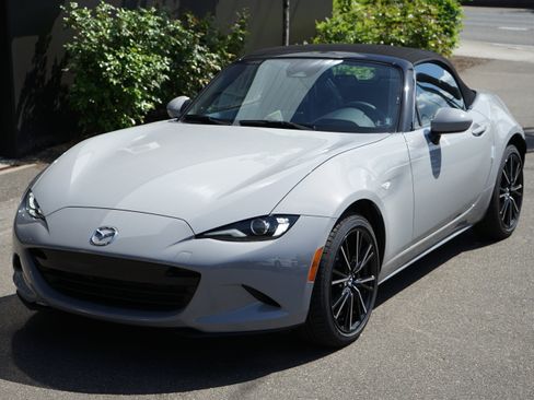 New 2026 MAZDA MX-5 Miata Grand Touring RWD image 7