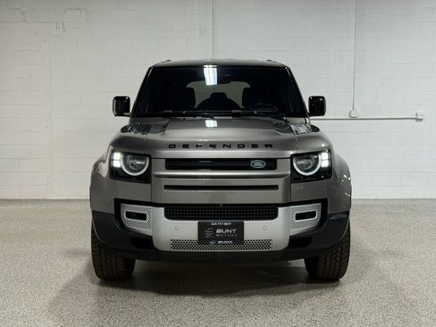 Used 2022 Land Rover Defender 110 S AWD/4WD image 4