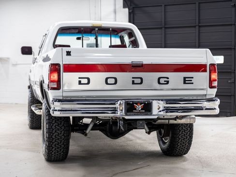 Used 1992 Dodge D/W Truck 250 AWD/4WD image 21