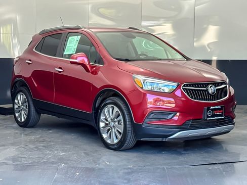 Used 2019 Buick Encore Preferred FWD image 1