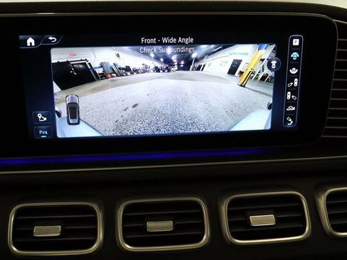 Used 2024 Mercedes-Benz GLE 450 4MATIC w/ AMG Line Exterior image 10