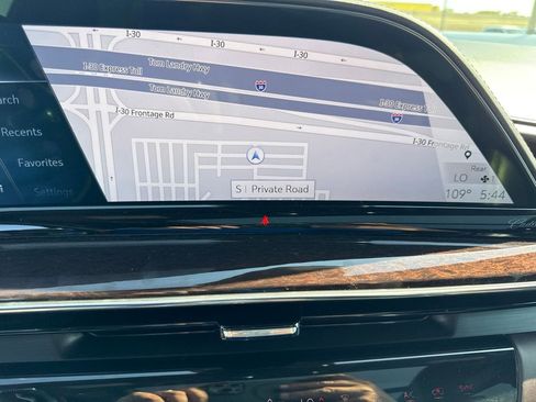 Used 2021 Cadillac Escalade Sport Platinum AWD/4WD image 26