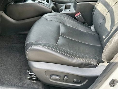 Used 2018 Nissan Rogue SL FWD image 15