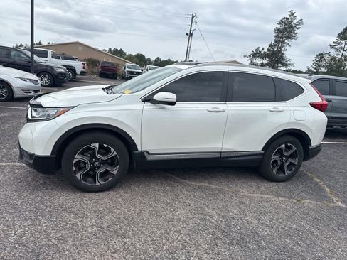 Used 2017 Honda CR-V Touring image 4