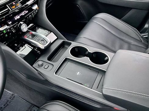 Certified 2026 Acura MDX FWD w/ Technology Package image 17