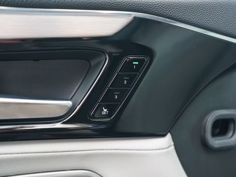 Certified 2024 Acura MDX SH-AWD w/ Technology Package image 39