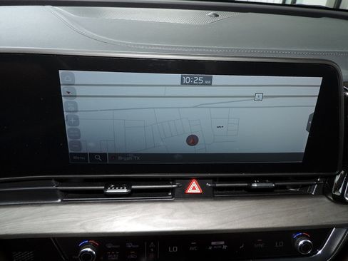 Used 2024 Kia Sportage X-Line AWD/4WD image 19
