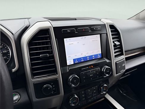 Used 2020 Ford F150 Lariat image 28