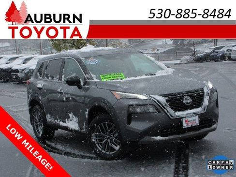 Used 2023 Nissan Rogue S image 1