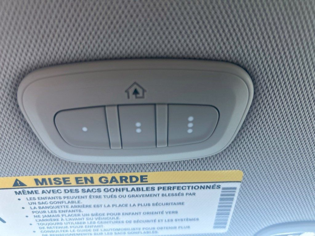 Certified 2020 Chrysler Pacifica Touring FWD image 28