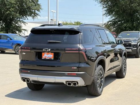 New 2026 Chevrolet Traverse Z71 w/ Enhanced Driving Package AWD/4WD image 5