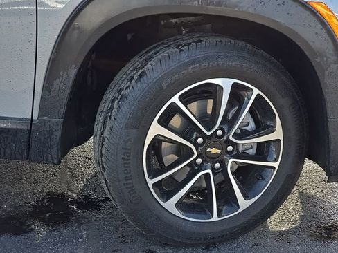 Used 2025 Chevrolet TrailBlazer LT AWD/4WD image 43