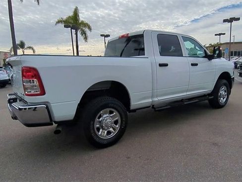 Used 2024 RAM 2500 Tradesman w/ Chrome Appearance Group image 8
