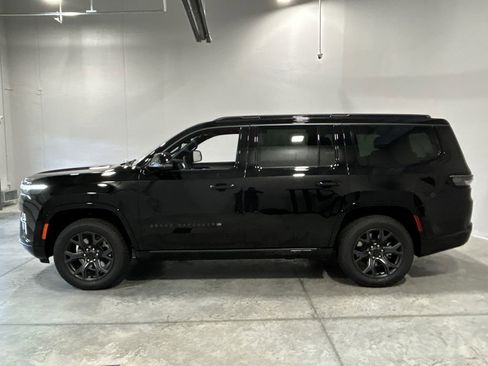 New 2026 Jeep Grand Wagoneer Limited AWD/4WD image 9
