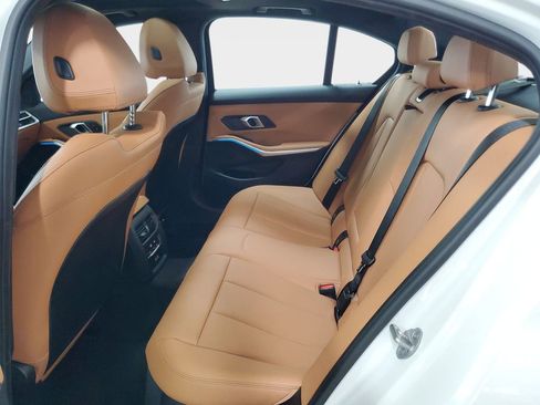 Used 2025 BMW 330i Sedan w/ Convenience Package image 25