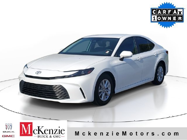 Used 2025 Toyota Camry LE w/ Convenience Package FWD image 2