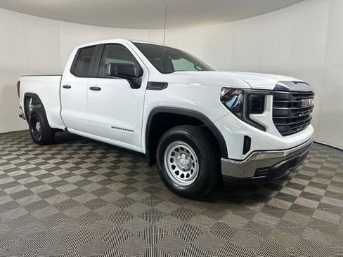Used 2023 GMC Sierra 1500 Pro w/ Pro Value Package RWD image 2