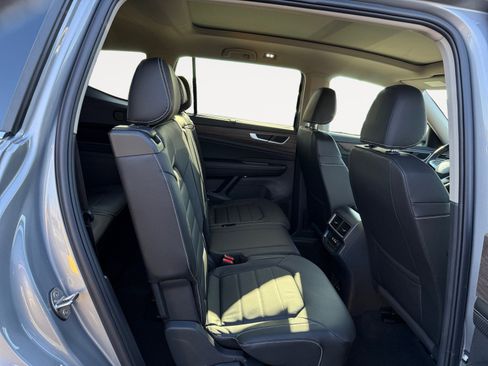 New 2026 Volkswagen Atlas SEL image 18