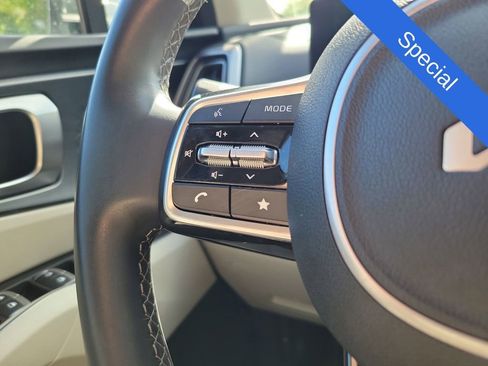 Used 2024 Kia Sorento S w/ Panoramic Sunroof Package FWD image 26