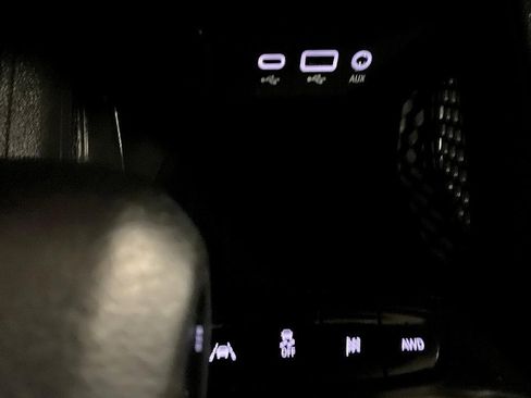 Used 2023 Chevrolet TrailBlazer RS image 22