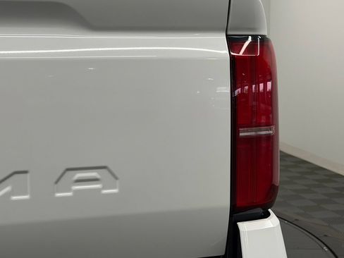 Used 2026 Toyota Tacoma SR5 AWD/4WD image 14